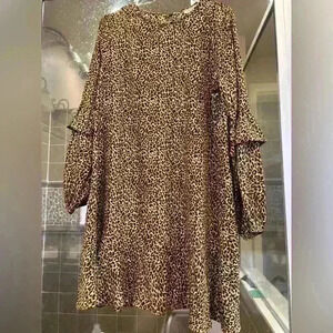 Andreè women’s animal print dress with ruffles. Size Large. Never Worn.